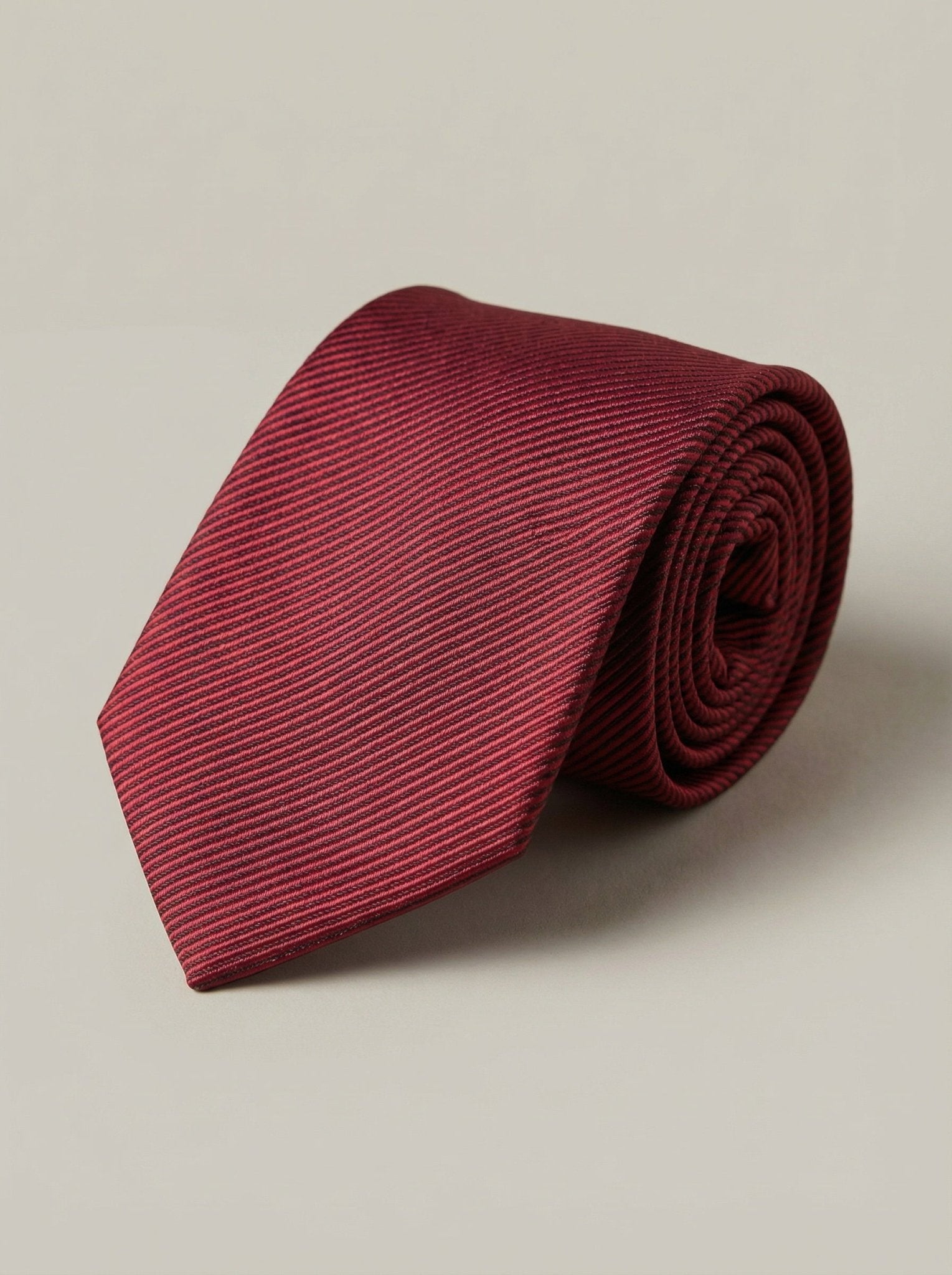 Foundation — Textured Silk (3 kleuren) - Thuijs HeritageNecktie